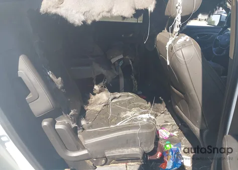 2021 Chevrolet Traverse Fwd Rs z USA, uszkodzony, nr VIN 1GNERJKW2MJ184836